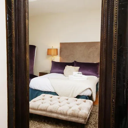 Courtyard - Free Parking 別荘